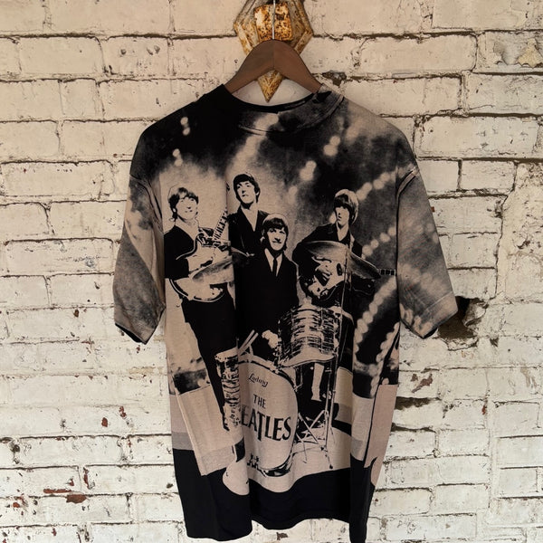 Vintage 90's The Beatles AOP Tee Size: XL